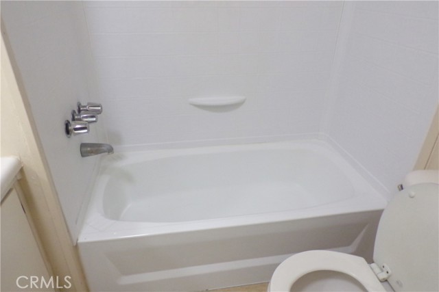 Detail Gallery Image 10 of 18 For 12710 3rd Street #2,  Yucaipa,  CA 92399 - 2 Beds | 1/1 Baths