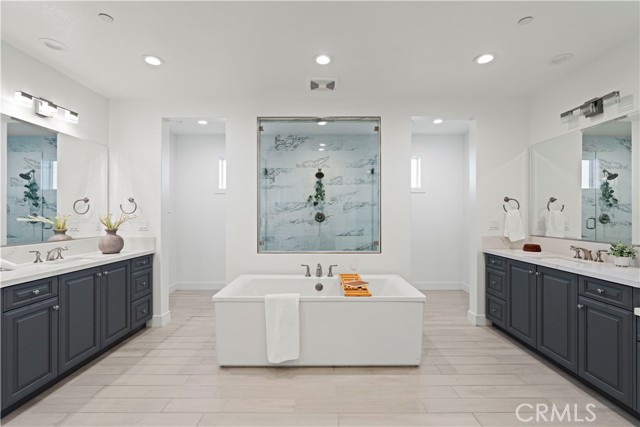 Detail Gallery Image 20 of 53 For 20526 W Deer Grass Ct, Porter Ranch,  CA 91326 - 5 Beds | 5/1 Baths