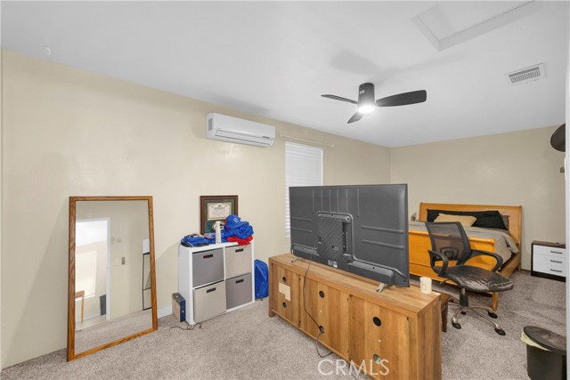 135 S Alfred Street, Coalinga CA: https://media.crmls.org/medias/00ec6f98-dc0a-43a0-bd2d-ffee30b81ba1.jpg