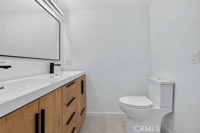 16445 Kingsbury photo 41