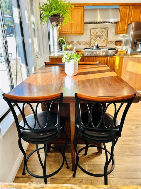 Detail Gallery Image 9 of 28 For 10317 Steven Pl, Chatsworth,  CA 91311 - 4 Beds | 2/1 Baths