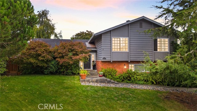 Detail Gallery Image 1 of 46 For 121 Greenbrier Dr, Aptos,  CA 95003 - 4 Beds | 2/1 Baths