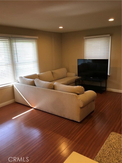 Detail Gallery Image 4 of 20 For 128 N Pixley, Orange,  CA 92868 - – Beds | – Baths