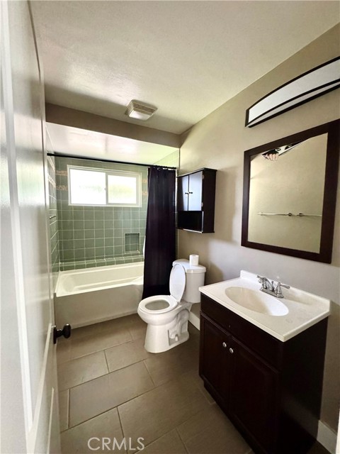 Detail Gallery Image 14 of 21 For 7845 Nevada, Canoga Park,  CA 91304 - 3 Beds | 2 Baths