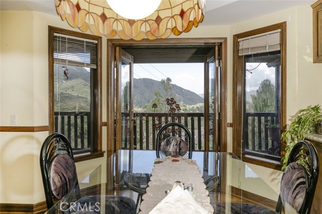 Detail Gallery Image 34 of 75 For 24300 Sylvan Glen Rd, Calabasas,  CA 91302 - 5 Beds | 3 Baths