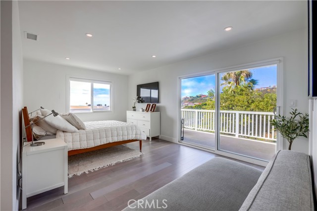 605 E Avenida San Juan, San Clemente CA: https://media.crmls.org/medias/00f0c109-96ac-4840-9d78-d4a3cd7e1cb0.jpg