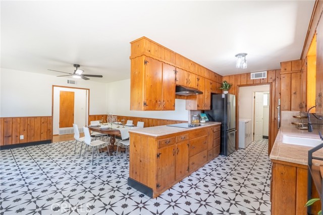 Detail Gallery Image 13 of 29 For 3242 Laura Ave, Merced,  CA 95340 - 3 Beds | 1/1 Baths