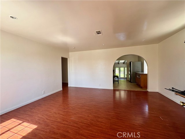 Detail Gallery Image 2 of 12 For 5421 W 120th, Inglewood,  CA 90304 - 3 Beds | 2 Baths