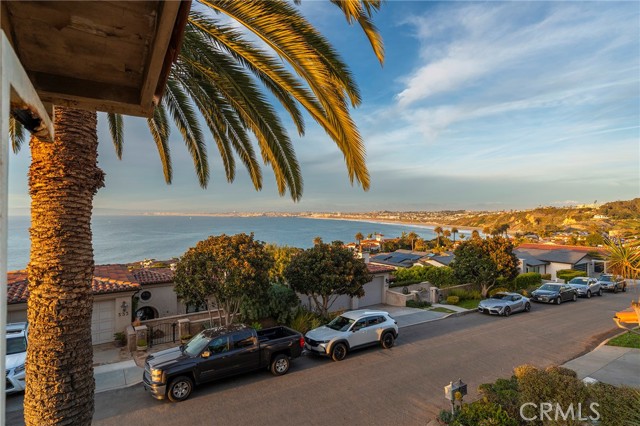 536 Via Almar, Palos Verdes Estates, California 90274, 3 Bedrooms Bedrooms, ,2 BathroomsBathrooms,Residential,For Sale,Via Almar,PV25038617