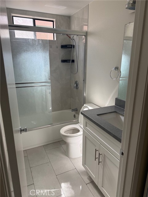 1142 Stanley Avenue, Glendale CA: https://media.crmls.org/medias/00f36faf-7ff3-43a2-a6b4-a5330b9a37b5.jpg