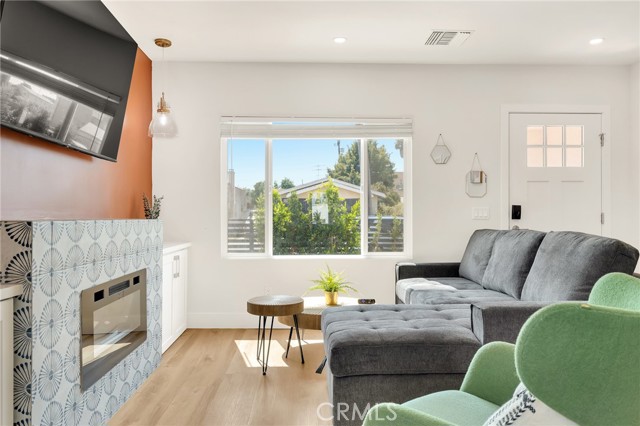 Detail Gallery Image 18 of 41 For 5814 7th Ave, Los Angeles,  CA 90043 - 2 Beds | 1 Baths