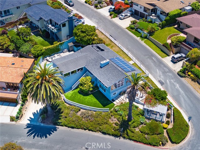 246 Via Los Miradores, Redondo Beach CA: https://media.crmls.org/medias/00f461bb-f110-4b54-be7c-3fbee912eaef.jpg