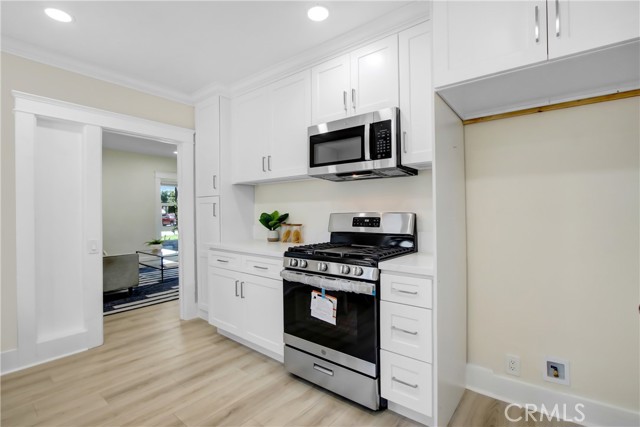 293 E Congress Street, Colton CA: https://media.crmls.org/medias/00f4ddd9-141f-43dc-b0dc-6eb1353578dd.jpg