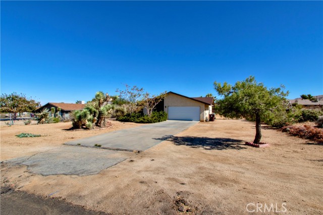 Detail Gallery Image 3 of 35 For 7385 La Habra Ave, Yucca Valley,  CA 92284 - 3 Beds | 2 Baths