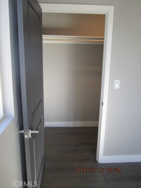 Detail Gallery Image 12 of 22 For 6220 Tyrone Ave #6220 1/2,  Van Nuys,  CA 91401 - 3 Beds | 3 Baths