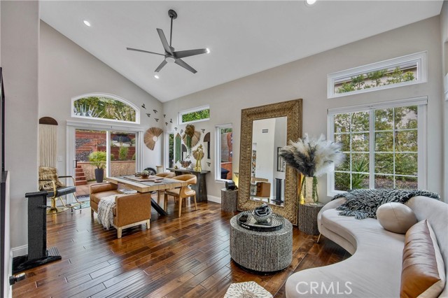 Detail Gallery Image 5 of 50 For 133 Concerto, Oak Park,  CA 91377 - 3 Beds | 3 Baths