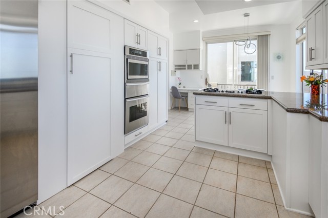 Detail Gallery Image 26 of 53 For 216 23rd St, Manhattan Beach,  CA 90266 - 4 Beds | 3 Baths