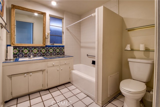 1878 Molino N Avenue, Signal Hill CA: https://media.crmls.org/medias/00f8738f-cc01-415d-a542-cfdbb2145dcb.jpg