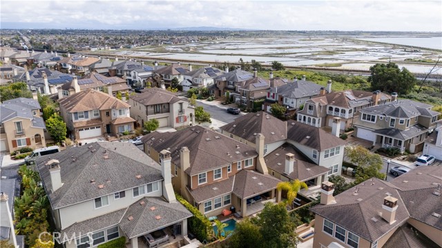 Detail Gallery Image 48 of 55 For 17491 Oakbluffs Lane, Huntington Beach,  CA 92649 - 5 Beds | 5/1 Baths