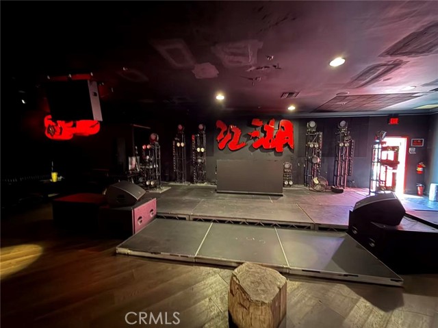 0, Alhambra CA: https://media.crmls.org/medias/00f975d7-59d9-4301-91c3-bd59c5932c48.jpg
