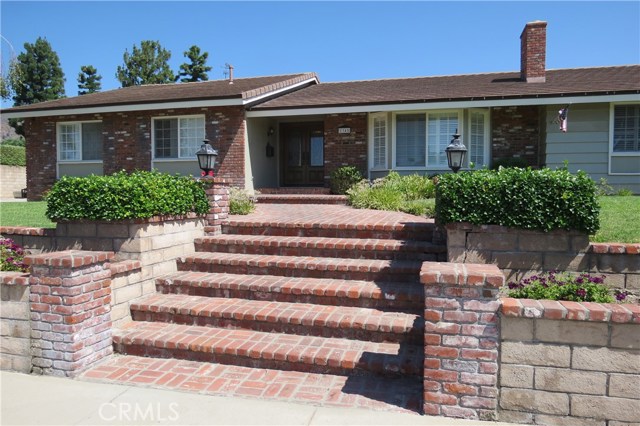 1345 Hidden Springs Ln, Glendora, CA 91741