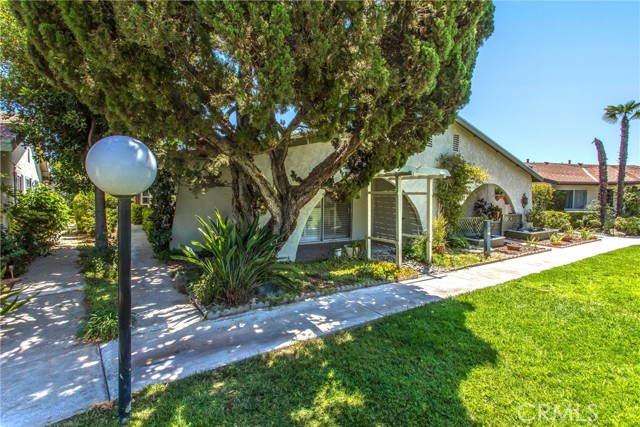 Detail Gallery Image 2 of 31 For 199 Summit View Dr #E,  Calimesa,  CA 92320 - 2 Beds | 2 Baths