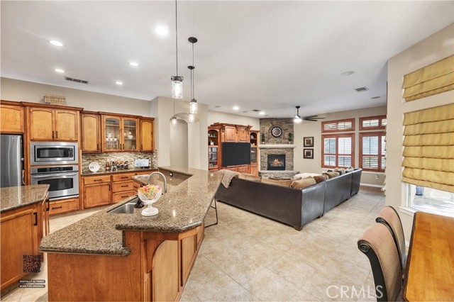 Detail Gallery Image 42 of 75 For 205 Somerford Ct, Bakersfield,  CA 93312 - 5 Beds | 4 Baths