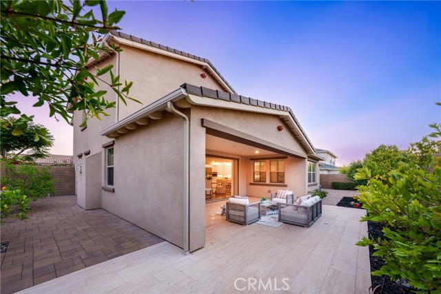 Detail Gallery Image 10 of 11 For 111 Spoke, Irvine,  CA 92618 - 5 Beds | 5/1 Baths