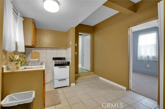 Detail Gallery Image 25 of 40 For 13703 Bluegrove Ave, Bellflower,  CA 90706 - 4 Beds | 2 Baths