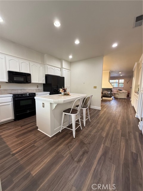 Detail Gallery Image 2 of 35 For 133 Echo Peak Terrace, Chico,  CA 95928 - 2 Beds | 2 Baths
