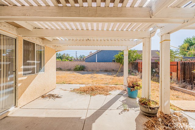 2121 Begonia Court, Hemet CA: https://media.crmls.org/medias/00fbe6a9-cc97-44d1-bc88-66548f3d5288.jpg
