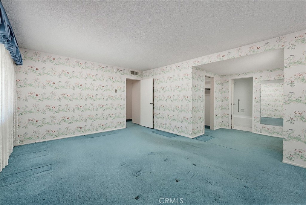 https://media.crmls.org/medias/00fc42da-0571-4876-96c2-91a7144d0775.jpg?preset=X-Large