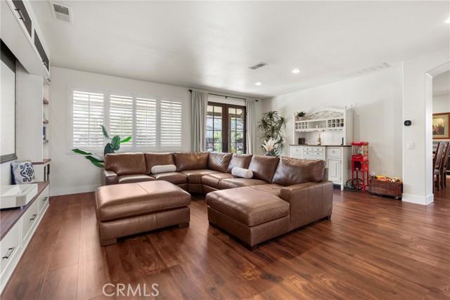 Detail Gallery Image 5 of 37 For 41574 Eagle Point, Temecula,  CA 92591 - 5 Beds | 3 Baths