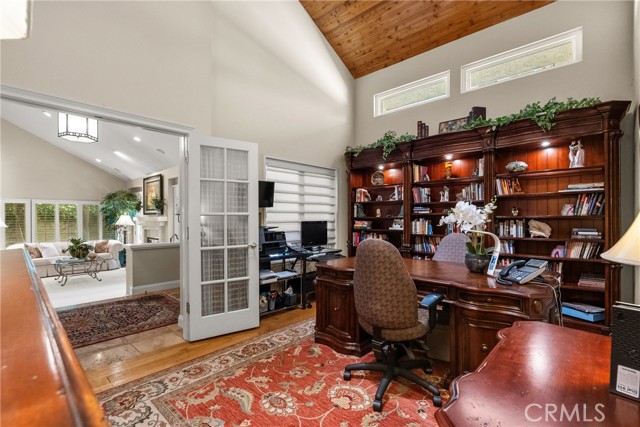 19222 Mayall Street, Northridge CA: https://media.crmls.org/medias/00fcc373-11ff-4186-95ce-d19138ac80af.jpg