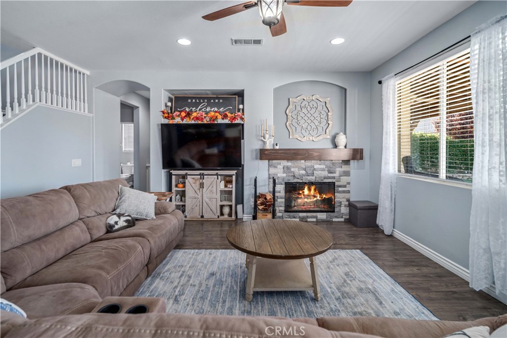 MLS #SR25250238 image #14