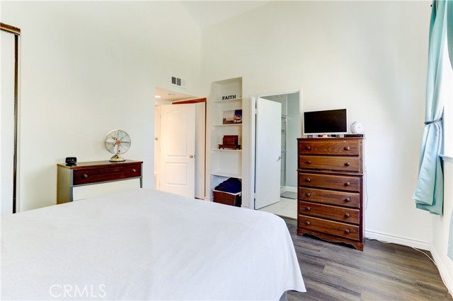 Detail Gallery Image 18 of 27 For 13901 Olive View Ln #6,  Sylmar,  CA 91342 - 3 Beds | 2/1 Baths