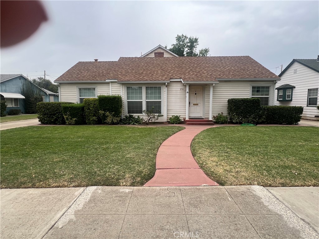 216 E 20th