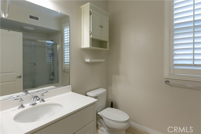 Detail Gallery Image 19 of 24 For 124 Coralwood, Irvine,  CA 92618 - 2 Beds | 1/1 Baths