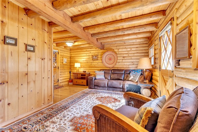 Detail Gallery Image 8 of 75 For 53299 Forest Lake Dr, Idyllwild,  CA 92549 - 4 Beds | 4/2 Baths
