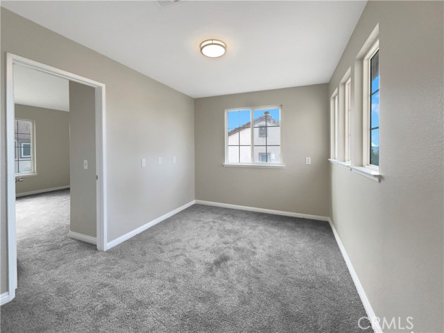 Detail Gallery Image 18 of 26 For 36652 Lynwood Ave, Murrieta,  CA 92563 - 5 Beds | 2/1 Baths