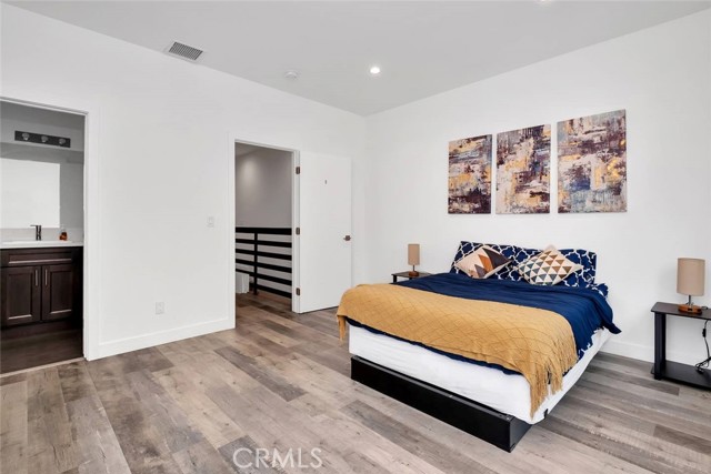 Detail Gallery Image 14 of 27 For 1342 N Kenmore, Los Angeles,  CA 90027 - 3 Beds | 3/1 Baths