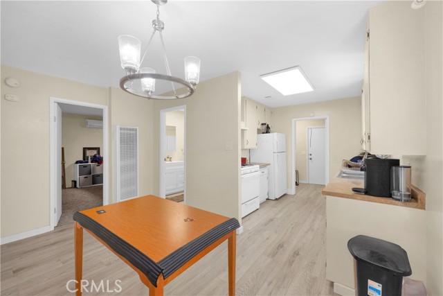 135 S Alfred Street, Coalinga CA: https://media.crmls.org/medias/01008f36-e7a6-4563-8e24-80cb5a97604d.jpg