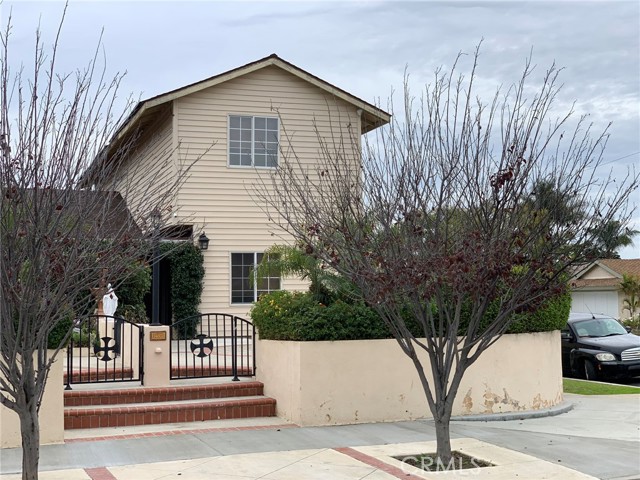 MLS# OC23119707