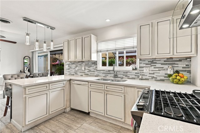 14765 Dunton photo 14