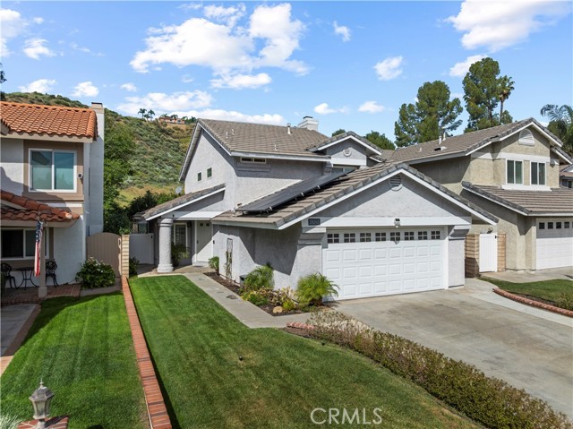 Detail Gallery Image 2 of 66 For 28245 Stonington, Saugus,  CA 91350 - 4 Beds | 3 Baths