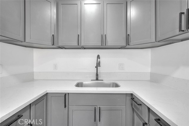 2112 California Avenue, Duarte CA: https://media.crmls.org/medias/01017f7d-a06f-488a-a834-8493e69c4863.jpg