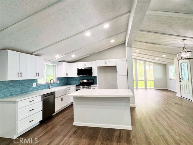 Detail Gallery Image 2 of 5 For 21214 Seep Willow Way #273,  Canyon Country,  CA 91351 - 2 Beds | 2 Baths