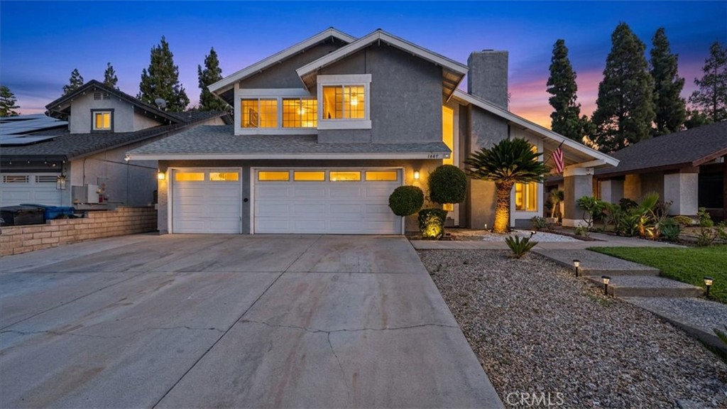 1445 E Bermuda Dunes