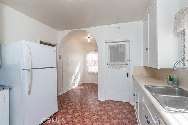 Detail Gallery Image 10 of 35 For 427 S Orchard, Burbank,  CA 91506 - 2 Beds | 1/1 Baths