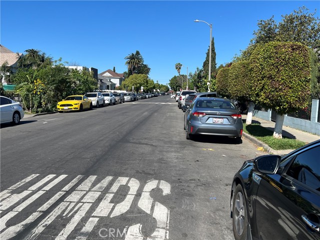 Detail Gallery Image 5 of 5 For 847 E 25th, Los Angeles,  CA 90011 - – Beds | – Baths